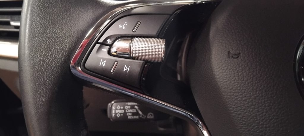 SKODA Kamiq 1.0 G-Tec Style LED - 18