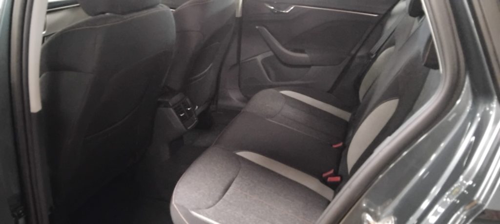 SKODA Kamiq 1.0 TSI 110 CV DSG Style - 7