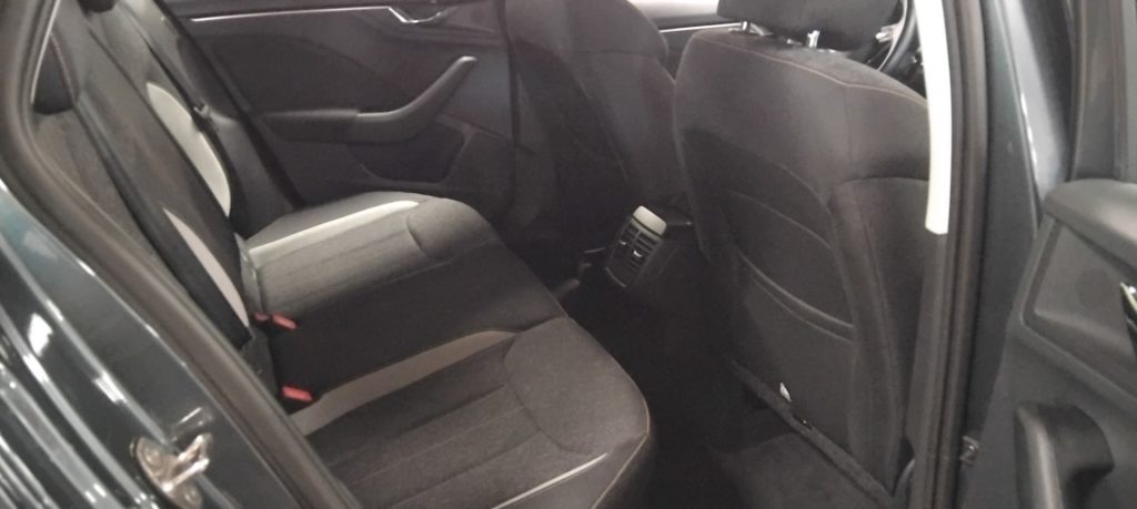 SKODA Kamiq 1.0 TSI 110 CV DSG Style - 9