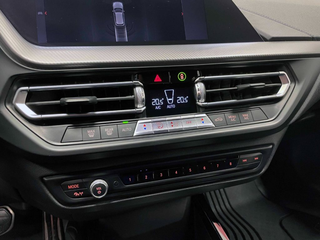 BMW 118 D M-SPORT AUTO - IVA DEDUCIBILE - 27