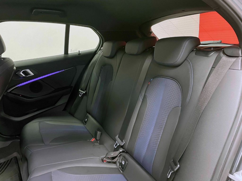 BMW 118 D M-SPORT AUTO - IVA DEDUCIBILE - 29