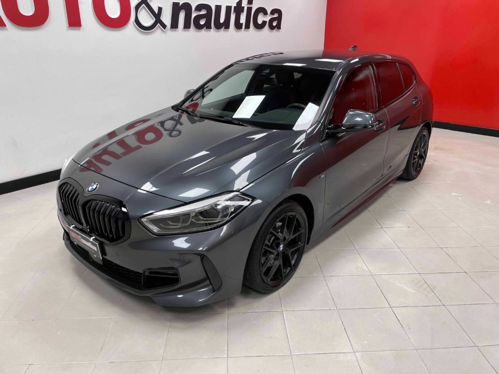 BMW 118 D M-SPORT AUTO - IVA DEDUCIBILE - 31