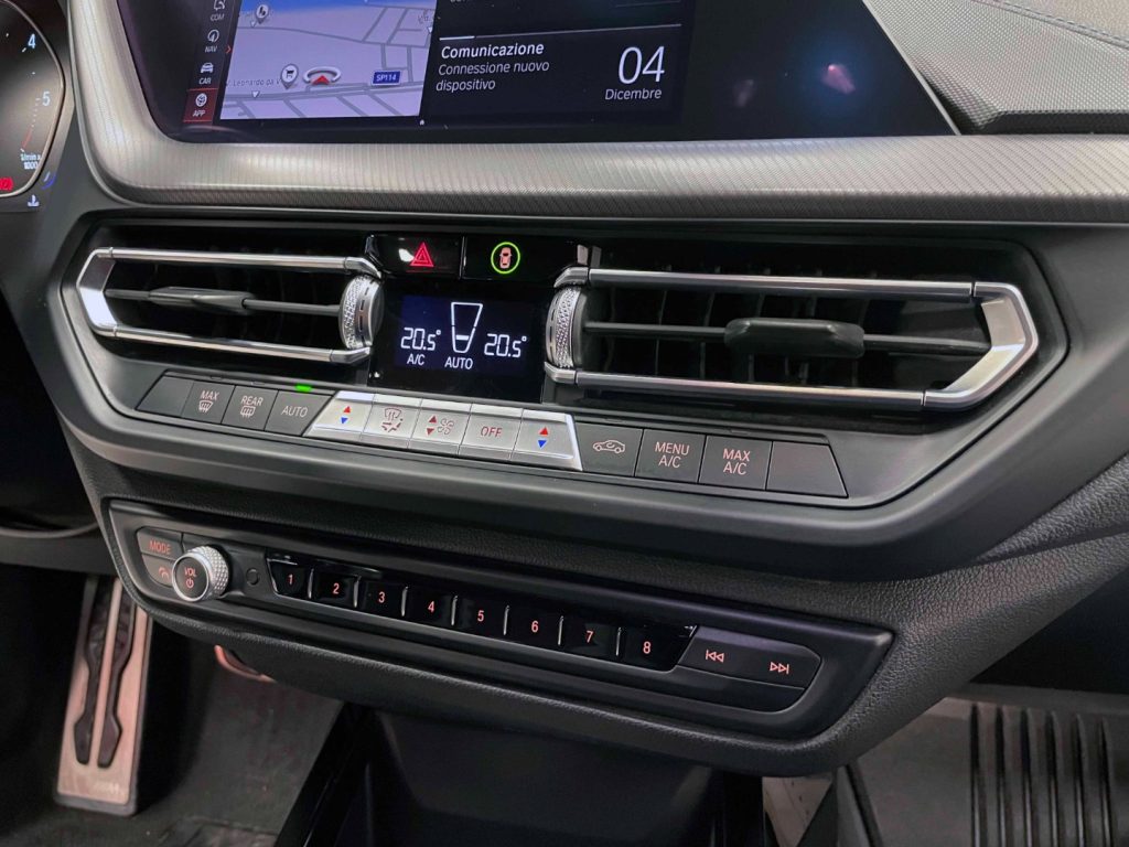 BMW 118 D M-SPORT AUTO - IVA DEDUCIBILE - 51