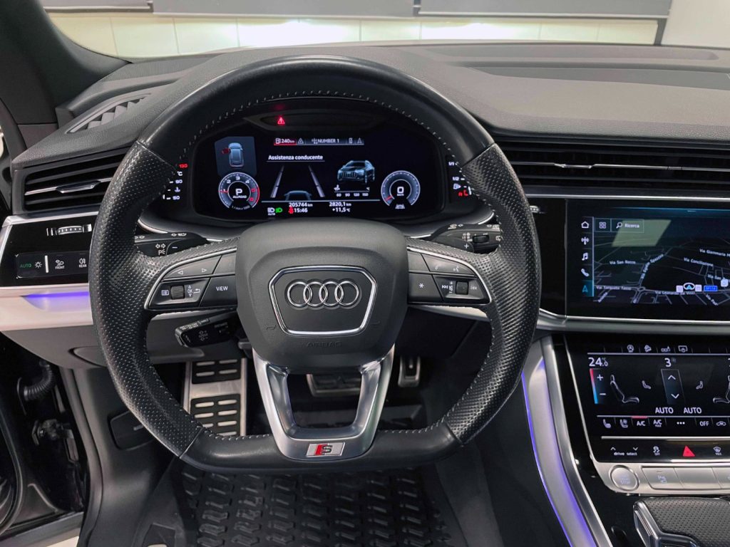 AUDI Q8 50 3.0 TDI MHEV S-LINE QUATTRO TIPTRONIC - 21