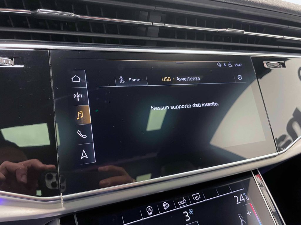 AUDI Q8 50 3.0 TDI MHEV S-LINE QUATTRO TIPTRONIC - 48