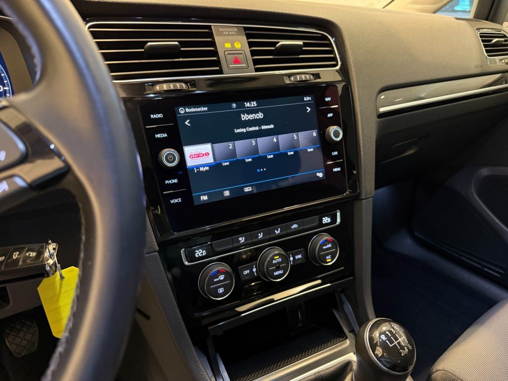 VOLKSWAGEN Golf 1.4 TSI Executive ACC Navi DAB+ Bluetooth - 12