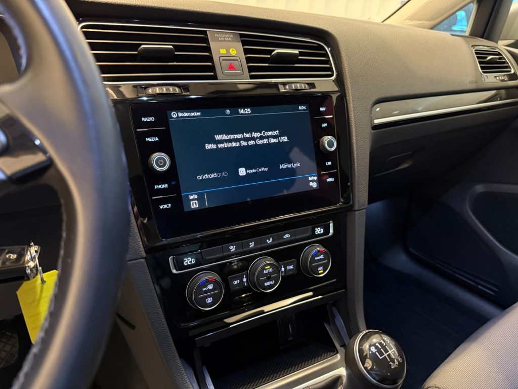 VOLKSWAGEN Golf 1.4 TSI Executive ACC Navi DAB+ Bluetooth - 14