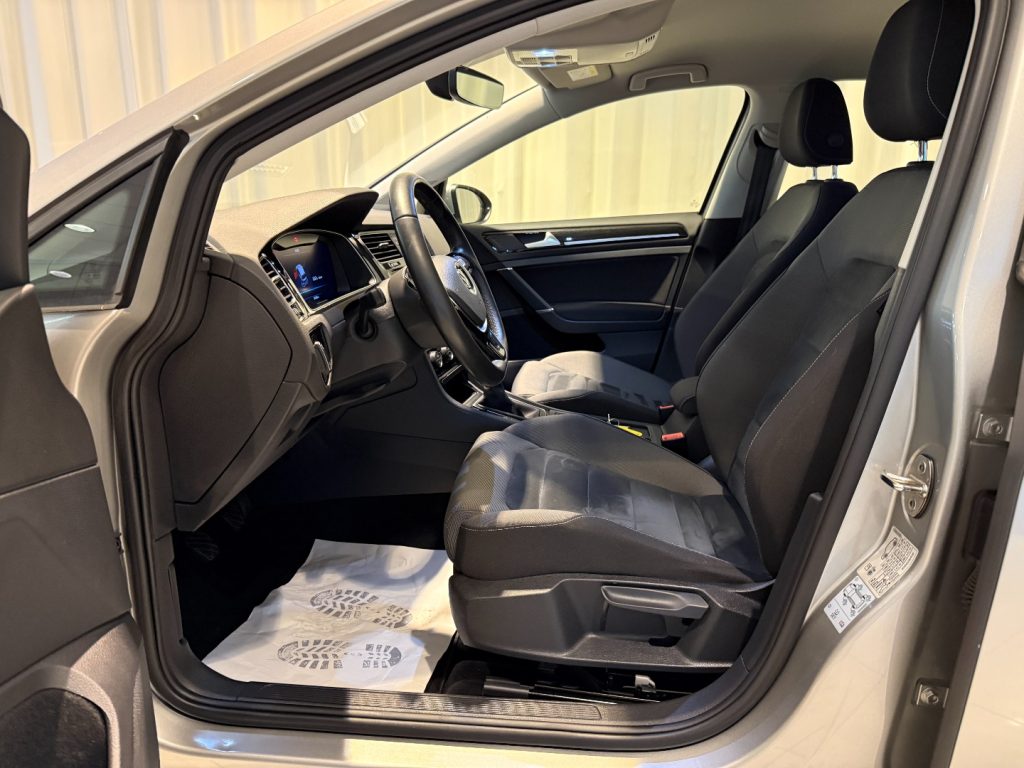 VOLKSWAGEN Golf 1.4 TSI Executive ACC Navi DAB+ Bluetooth - 4