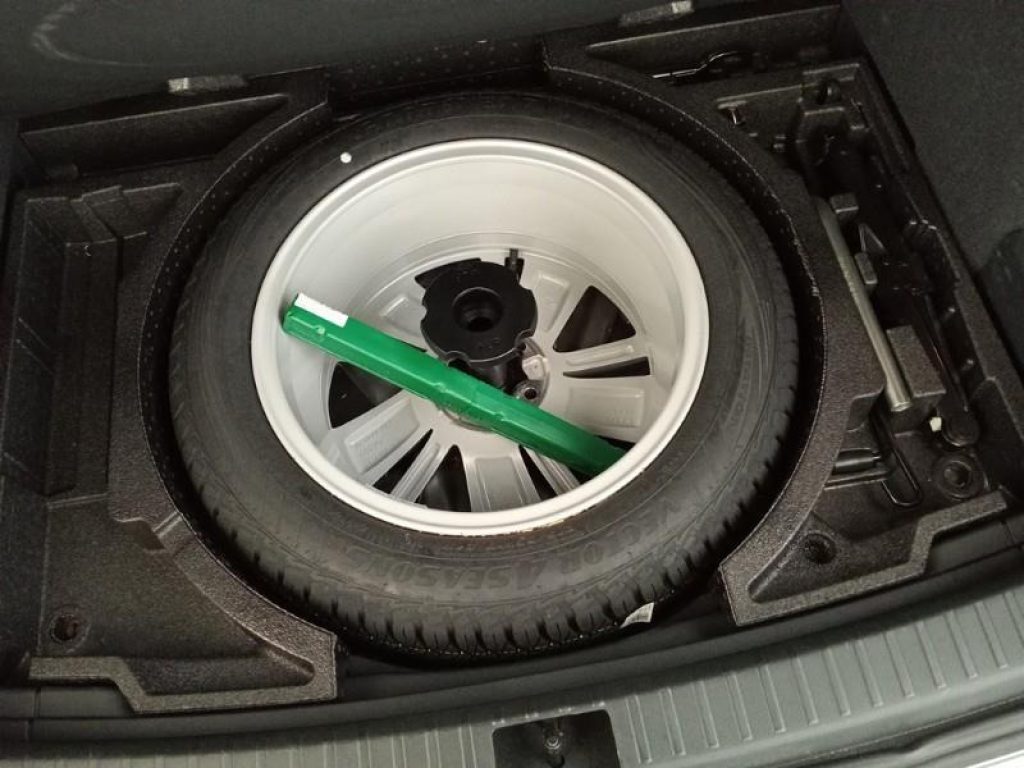 SKODA Karoq 2.0 TDI SCR 115 CV Executive - 12