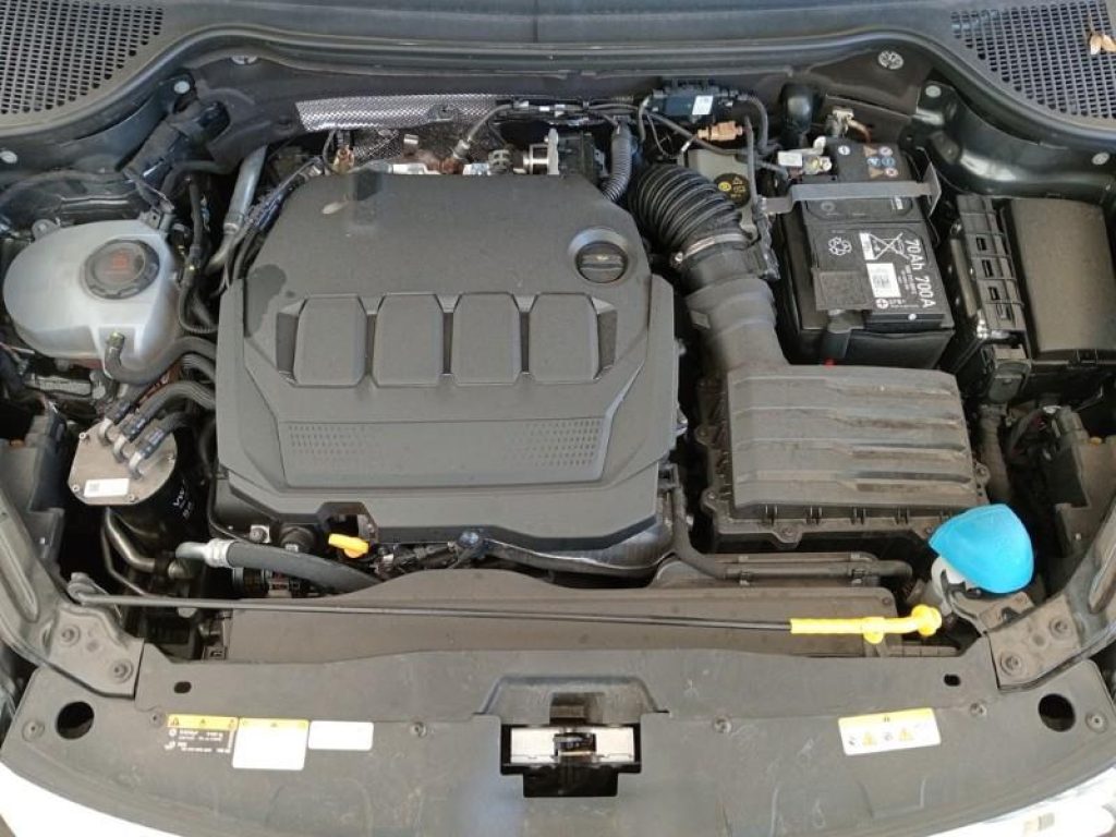 SKODA Karoq 2.0 TDI SCR 115 CV Executive - 13