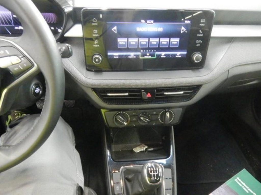 SKODA Fabia 1.0 MPI 80 CV 130 Edition - 8