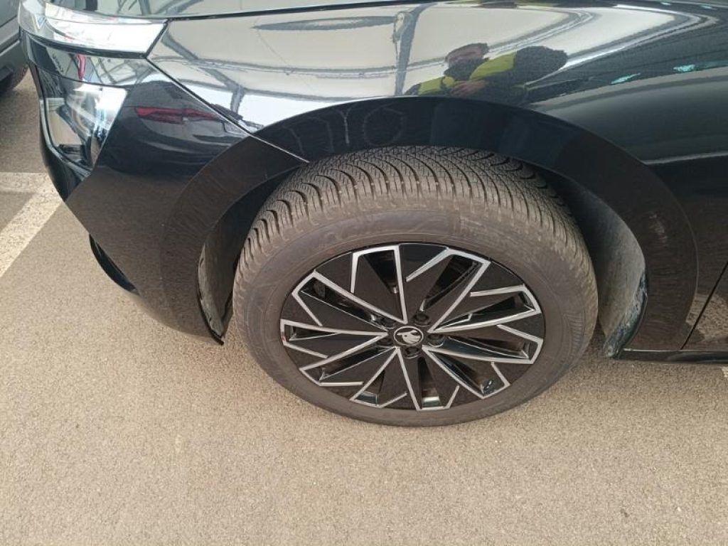 SKODA Kamiq 1.0 TSI 115 CV Black Dots - 7