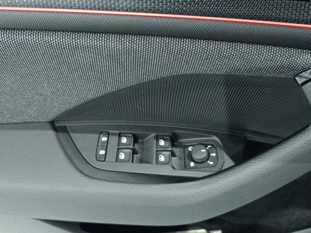 SKODA Kodiaq 2.0 TDI DSG 7 posti Executive - 20