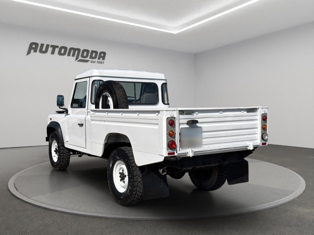 LAND ROVER Defender 2.2 TD4 110 PICK-UP - 6