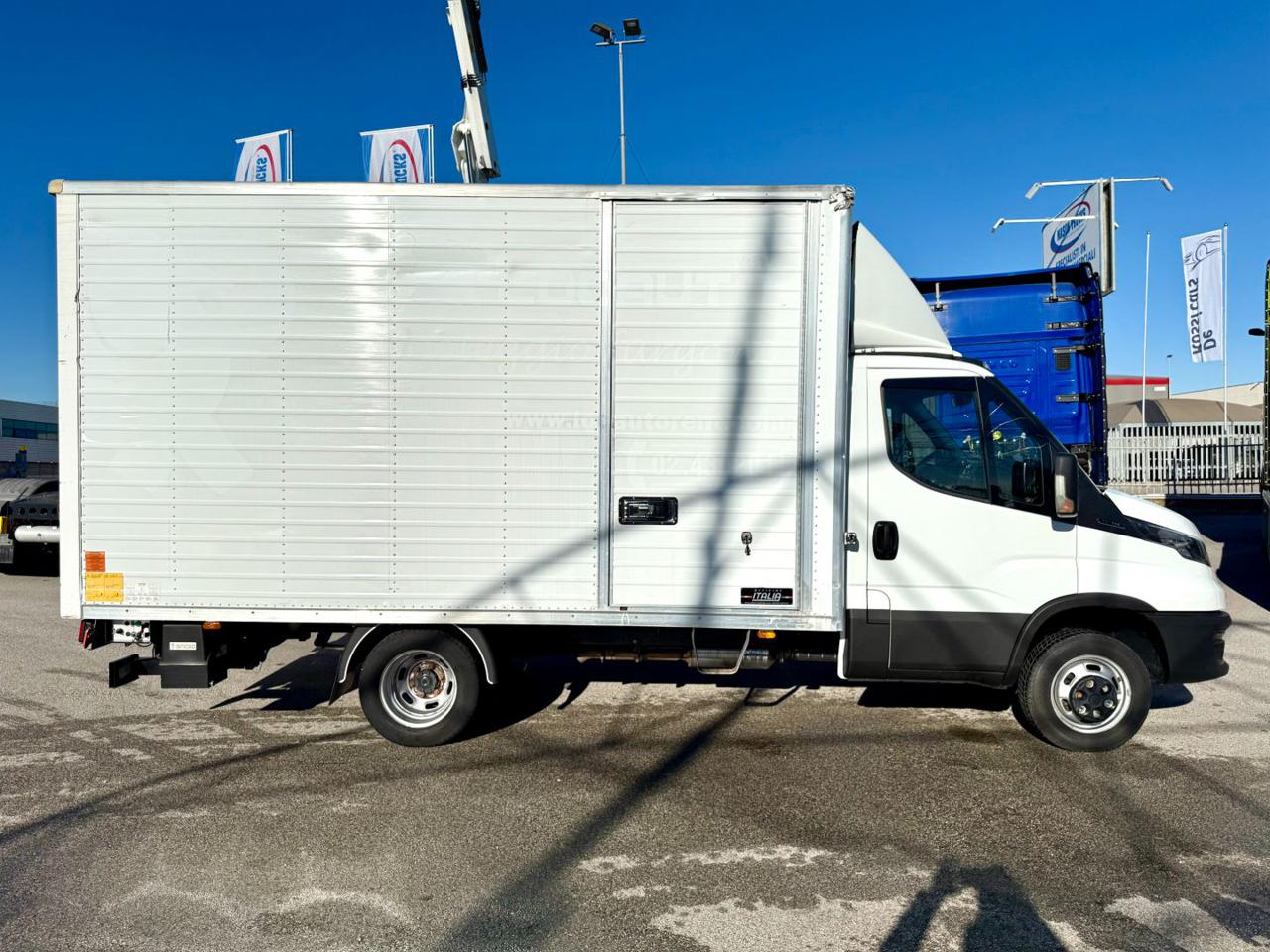 IVECO DAILY  35c140 - 3