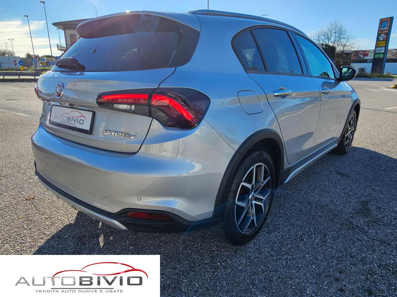 FIAT Tipo 1.0 5 porte Cross/ FULL OPTIONAL! - 7