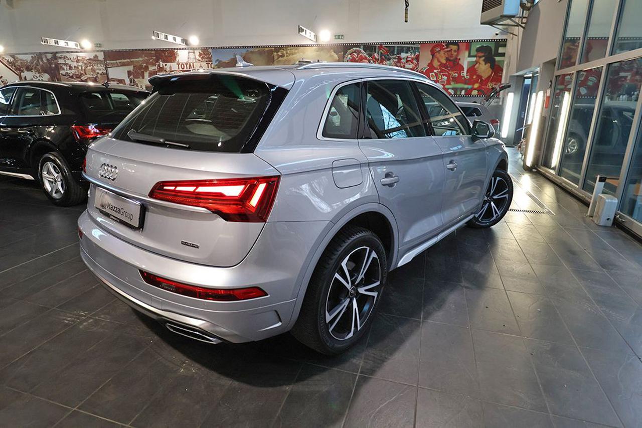 AUDI Q5 40 TDI Quattro S-Tronic S-Line Plus - 10
