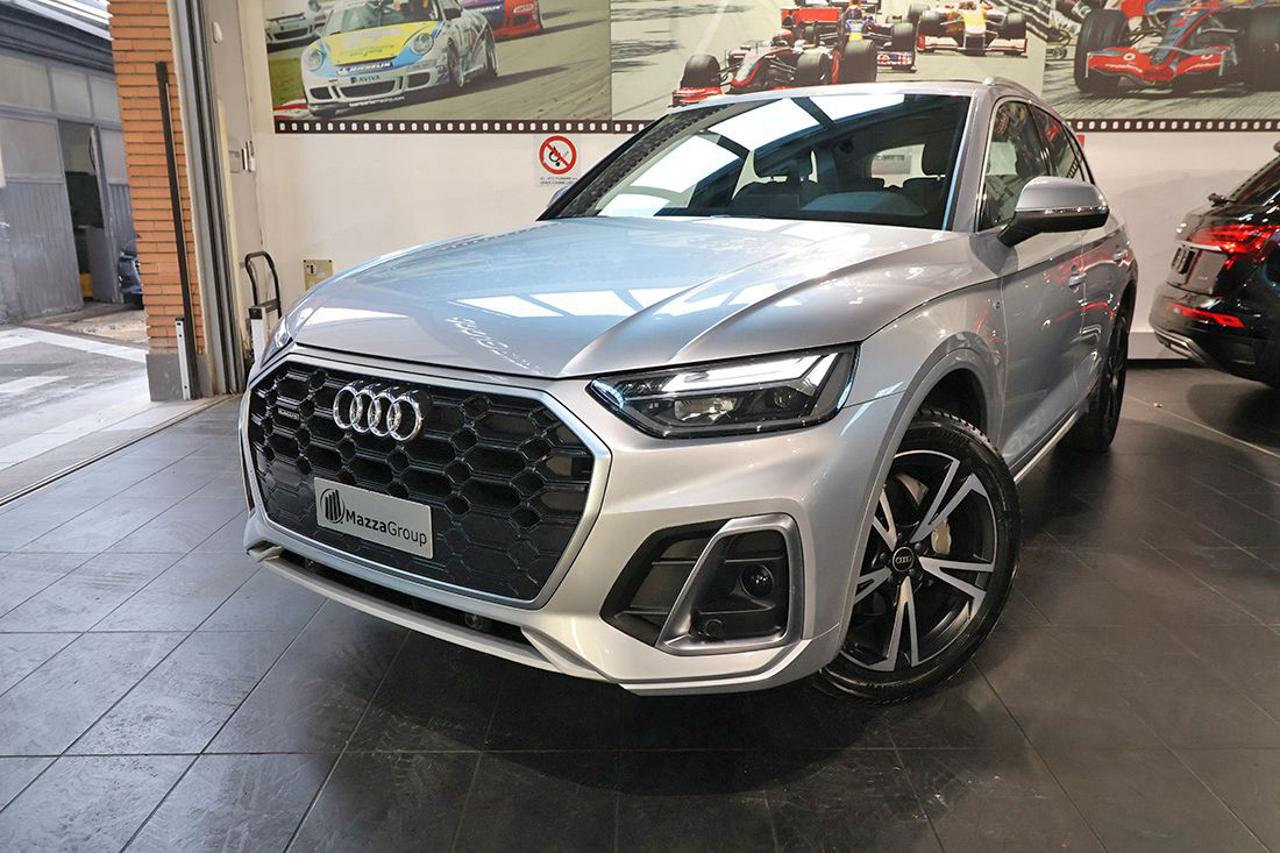 AUDI Q5 40 TDI Quattro S-Tronic S-Line Plus - 8