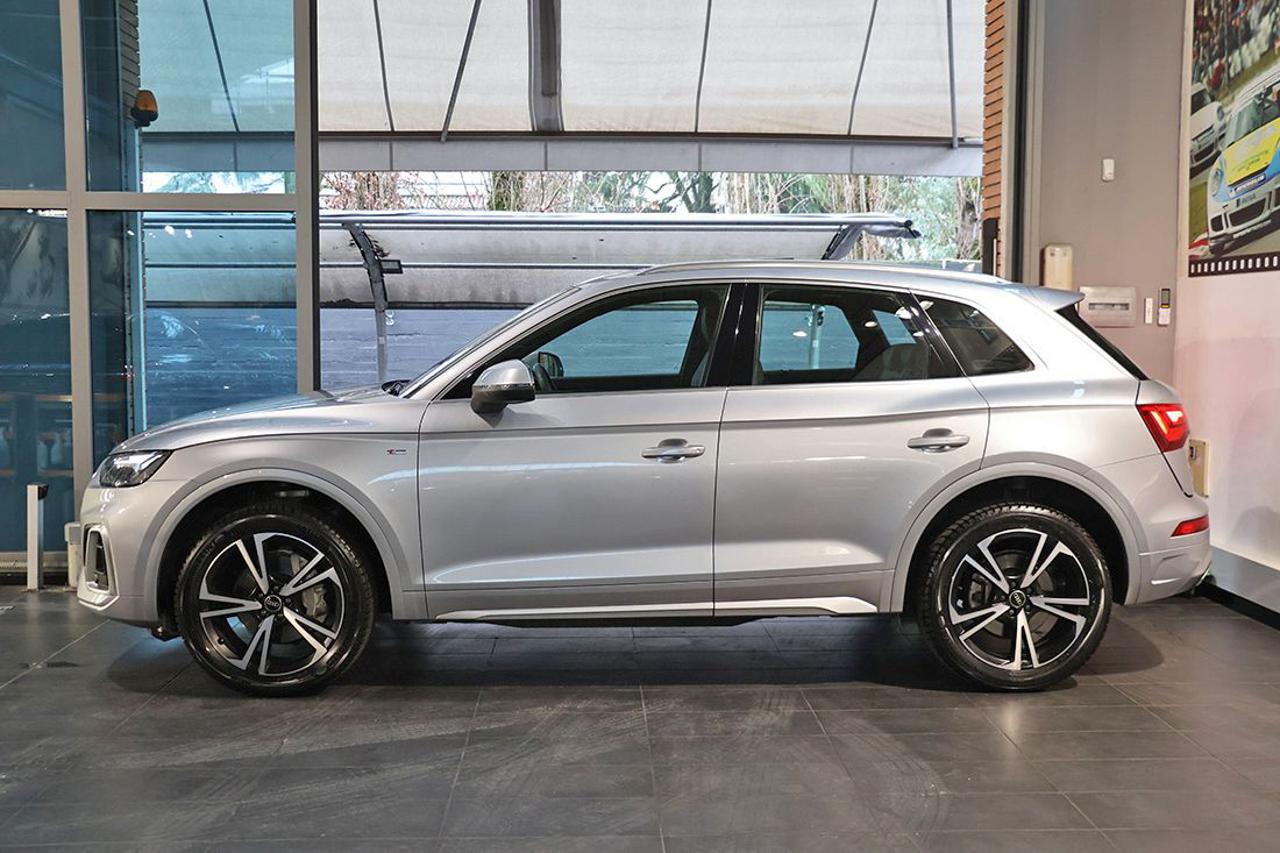 AUDI Q5 40 TDI Quattro S-Tronic S-Line Plus - 3