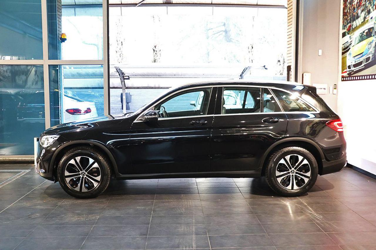 MERCEDES-BENZ GLC 200 d 4Matic Sport - 3