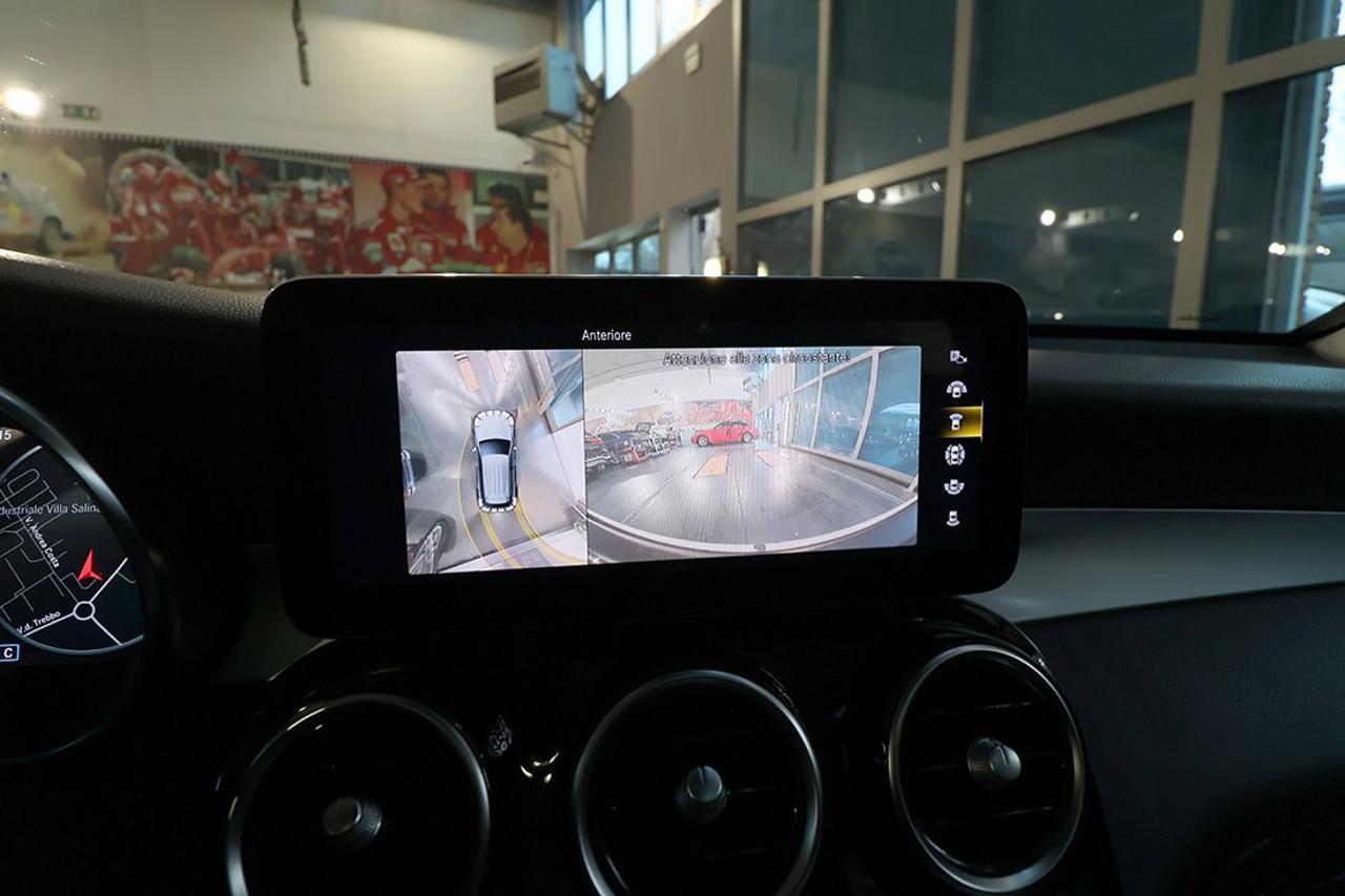 MERCEDES-BENZ GLC 200 d 4Matic Sport - 32