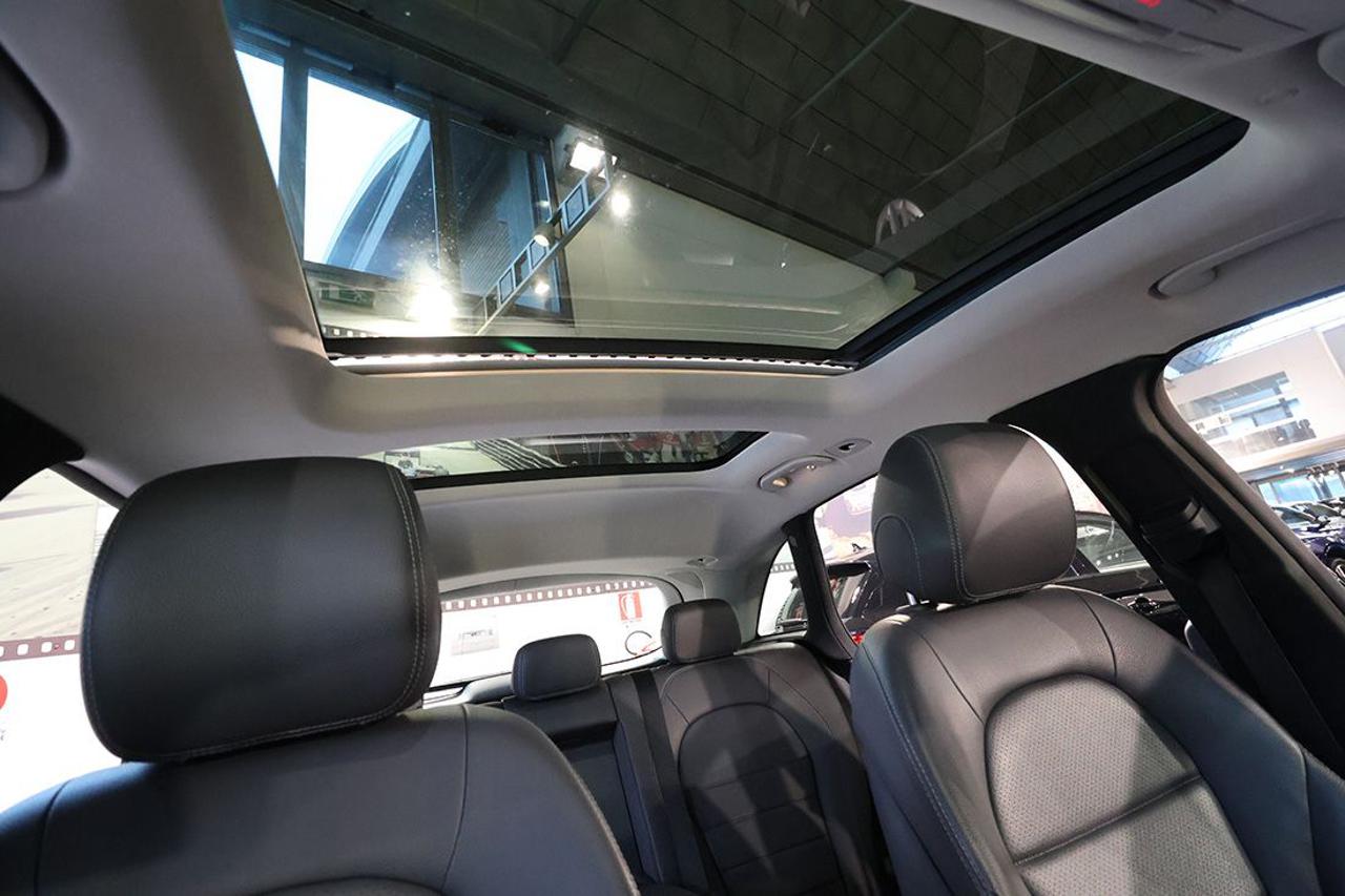 MERCEDES-BENZ GLC 200 d 4Matic Sport - 25