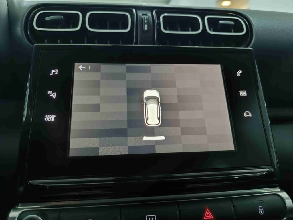 CITROEN C3 Aircross BlueHDi 100 Shine - 16