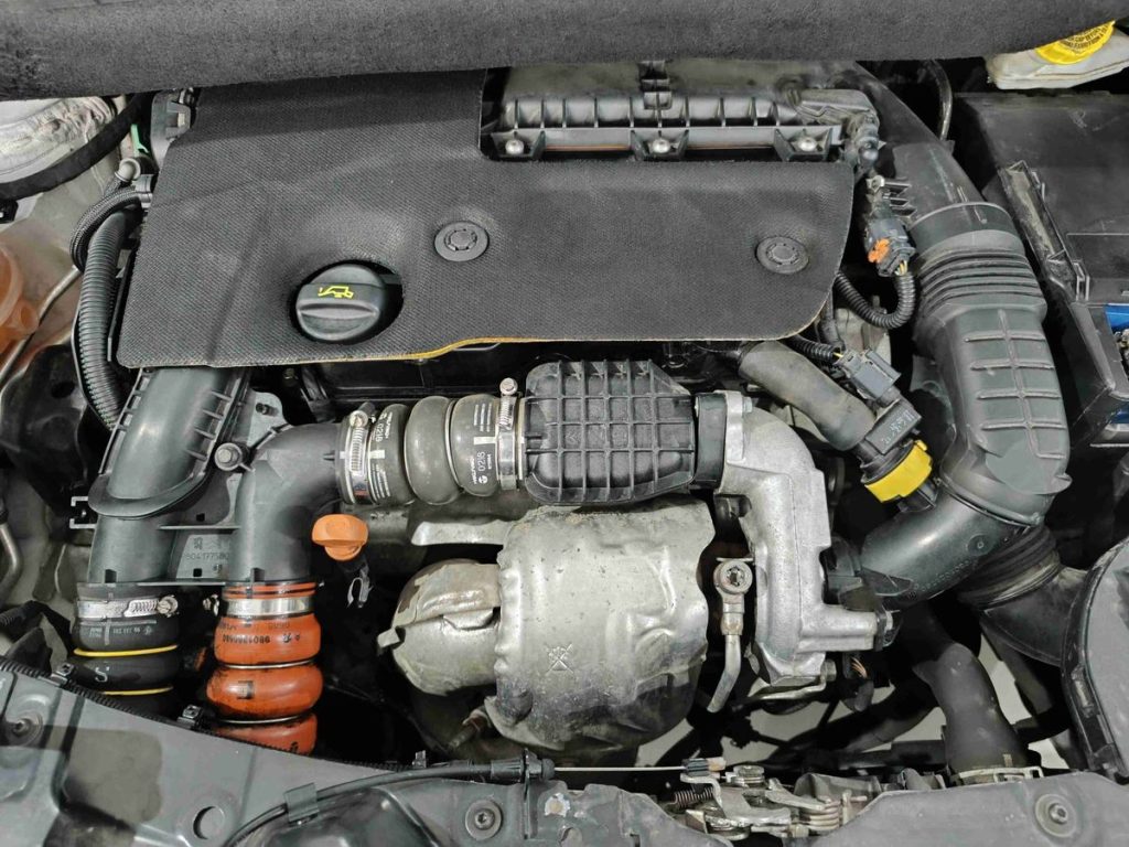 CITROEN C3 Aircross BlueHDi 100 Shine - 22