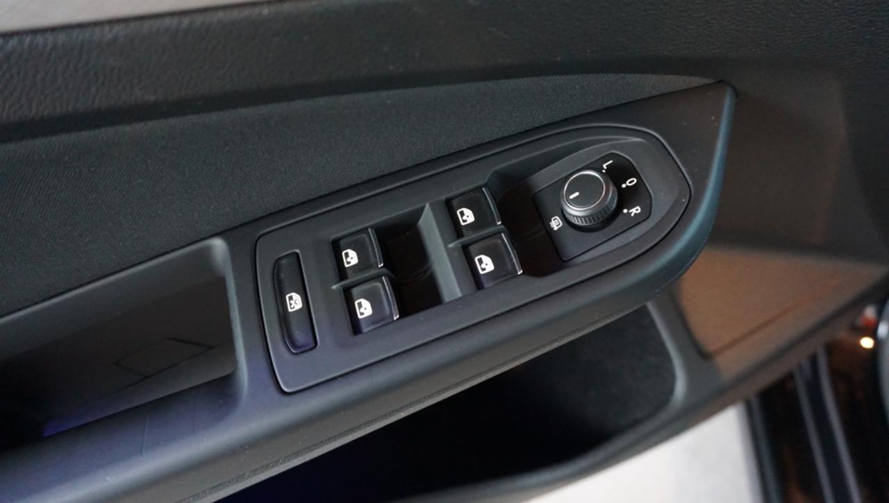 VOLKSWAGEN Golf 2.0 TDI 115 CV  Life - 15