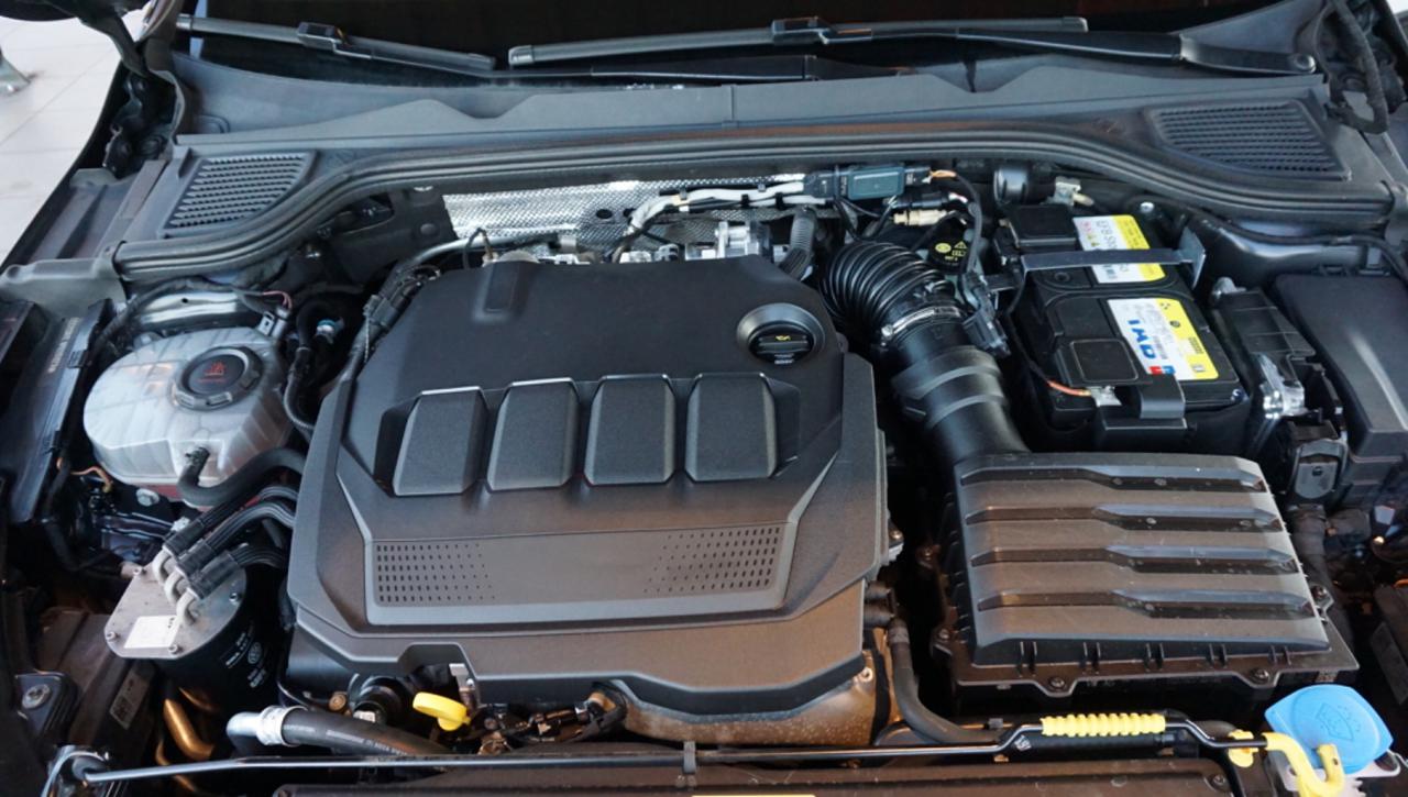 VOLKSWAGEN Golf 2.0 TDI 115 CV  Life - 35