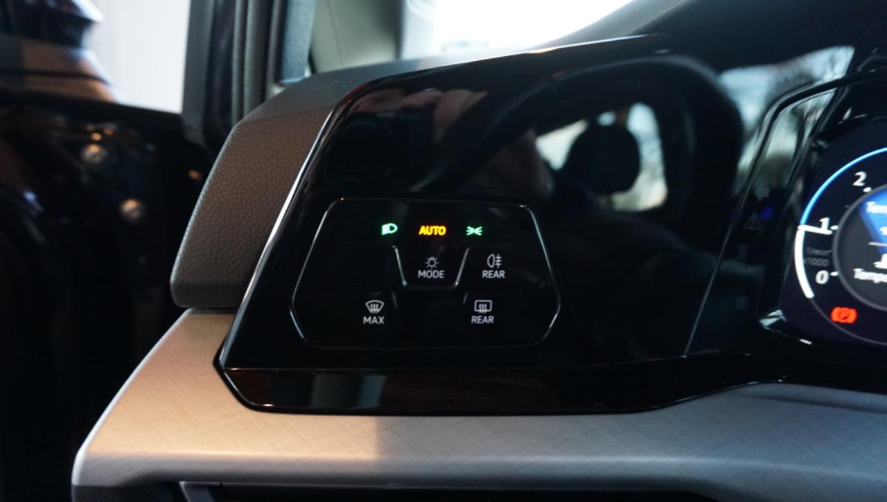 VOLKSWAGEN Golf 2.0 TDI 115 CV  Life - 16