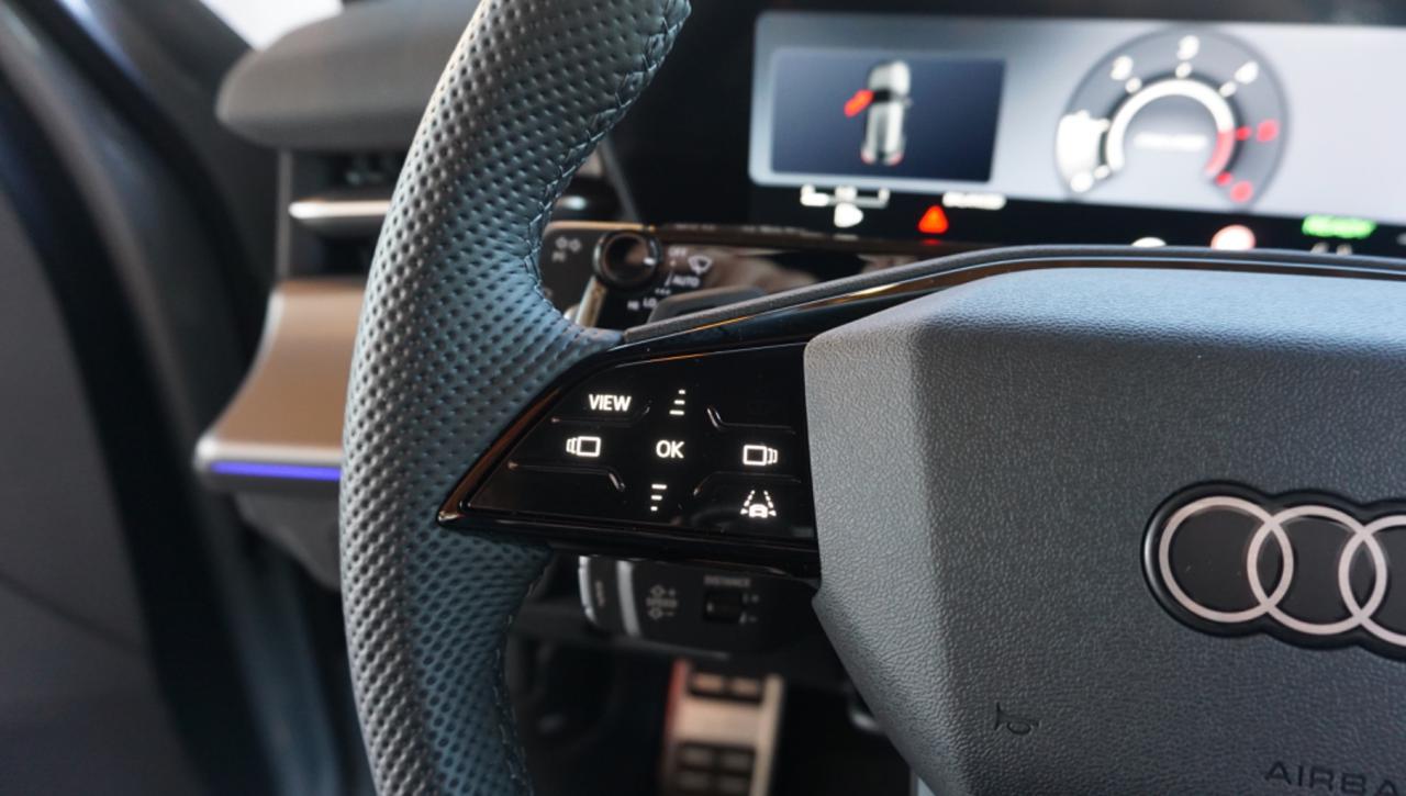 AUDI Q3 SPB TDI 110 kW S tronic S Line edition - 23