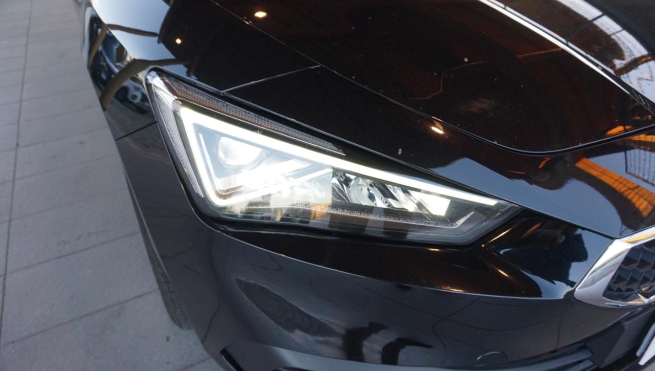 SEAT Leon 1.0 eTSI 110 CV DSG Business - 9