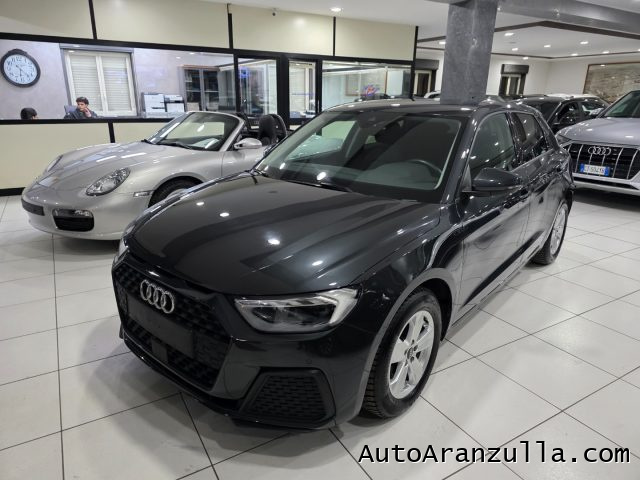 AUDI A1 Grigio scuro metallizzato