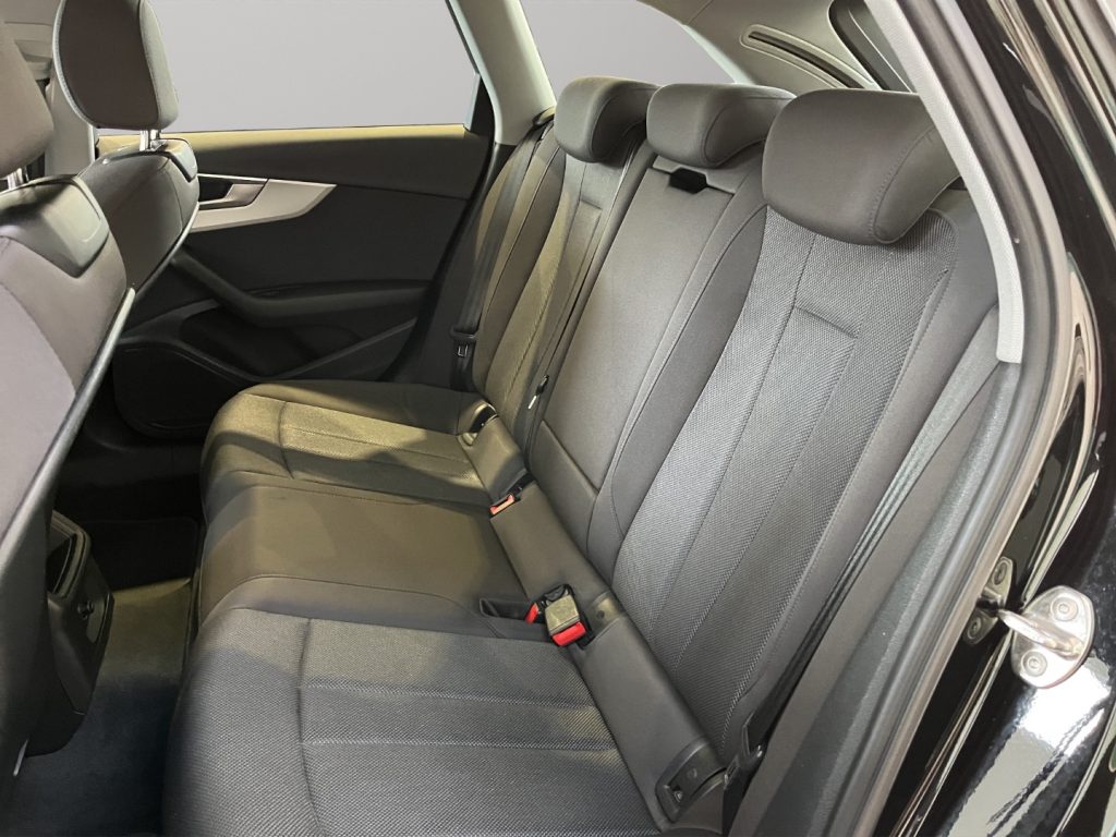 AUDI A4 Avant 2.0TDI S tronic - 8