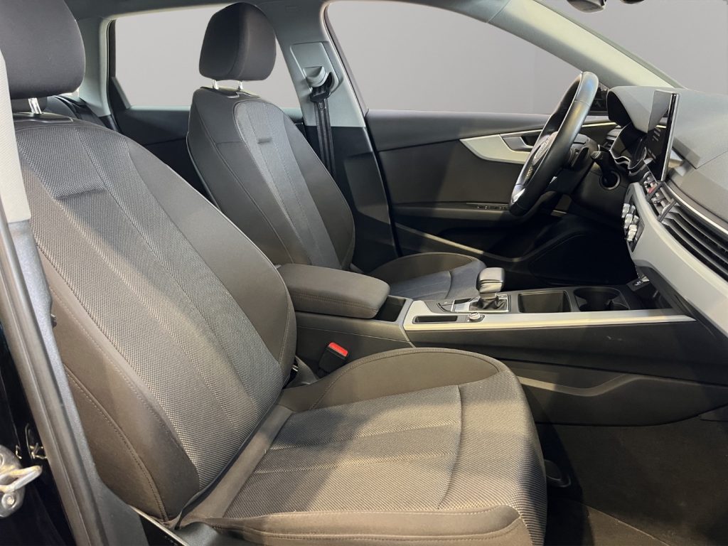 AUDI A4 Avant 2.0TDI S tronic - 9