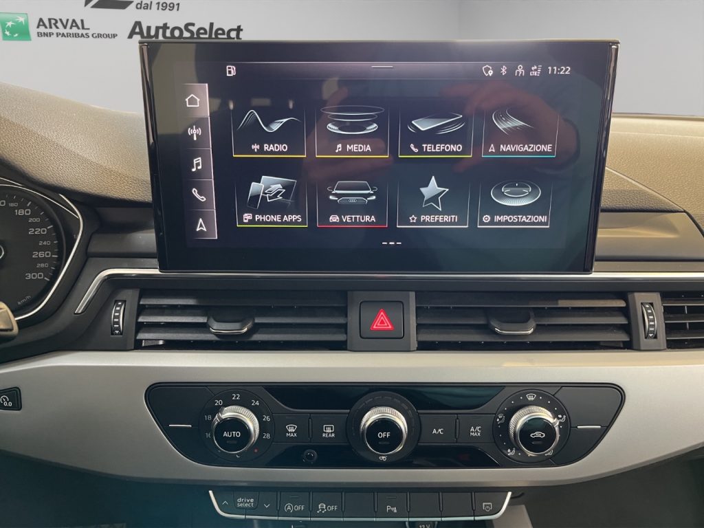 AUDI A4 Avant 2.0TDI S tronic - 14