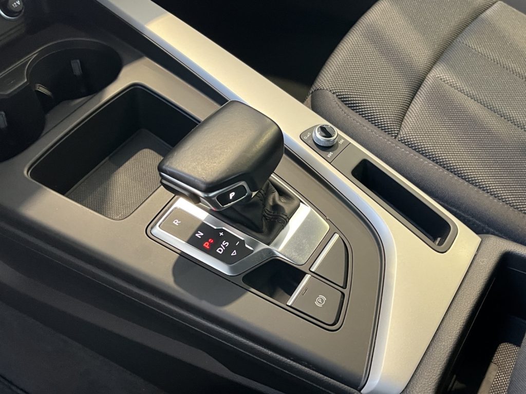 AUDI A4 Avant 2.0TDI S tronic - 16