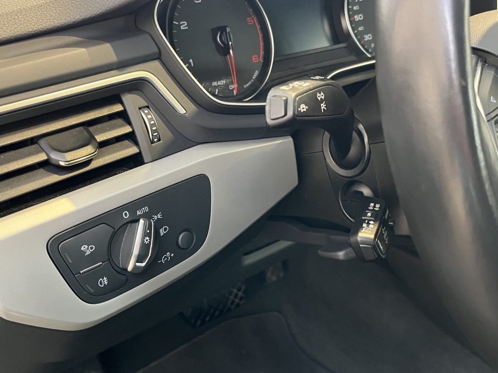 AUDI A4 Avant 2.0TDI S tronic - 17