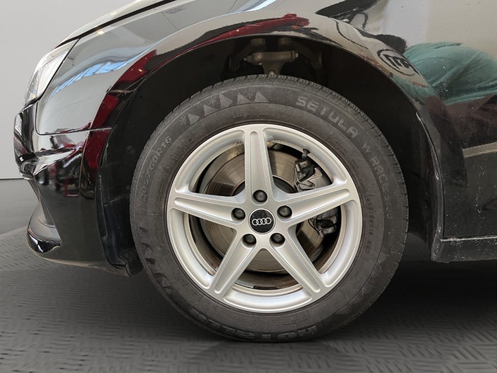 AUDI A4 Avant 2.0TDI S tronic - 18