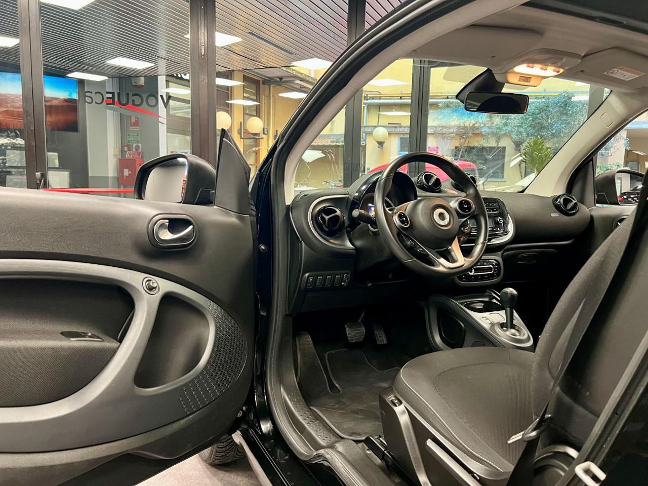 SMART ForTwo 90 0.9 Turbo twinamic Superpassion - 12