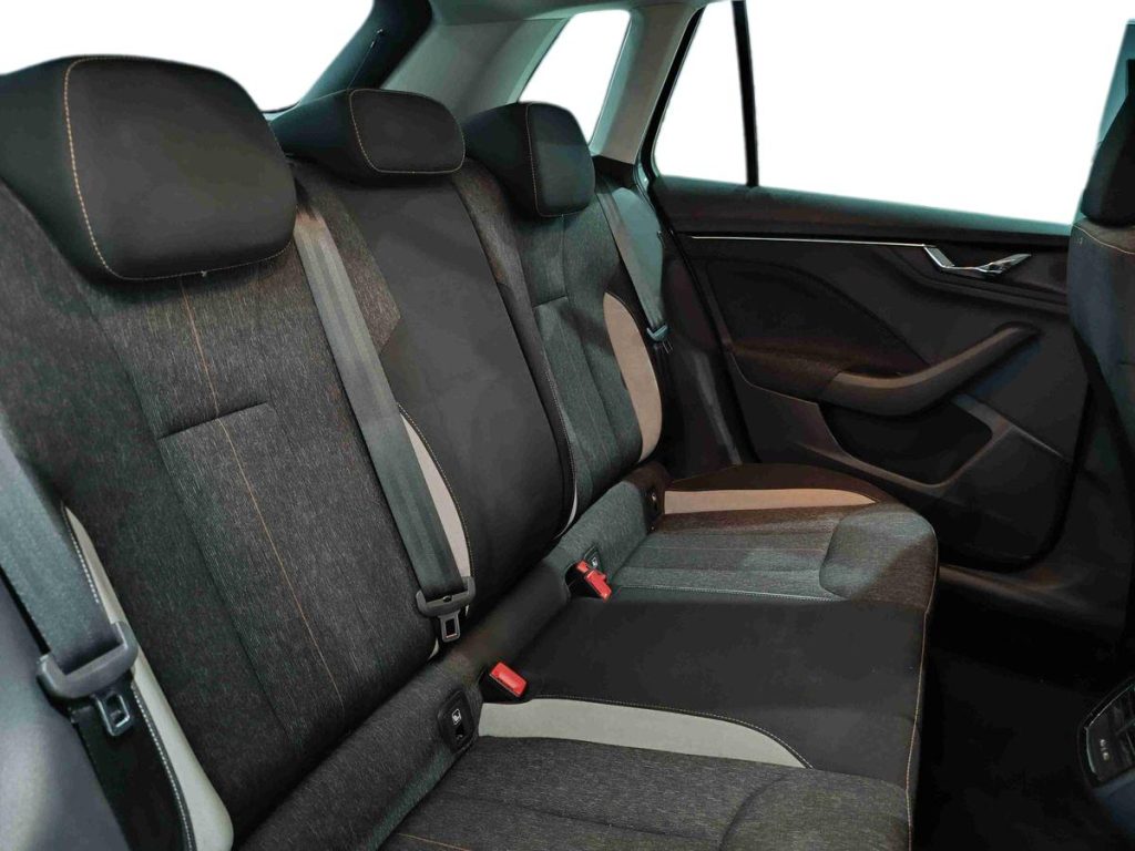 SKODA Kamiq 1.0 TSI 110 CV Style - 11