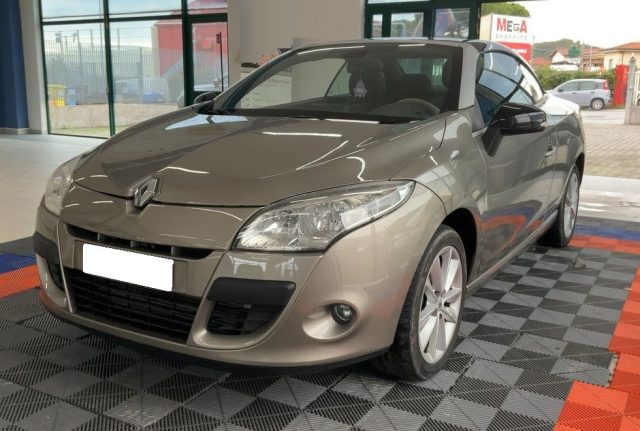 RENAULT Megane Grigio metallizzato