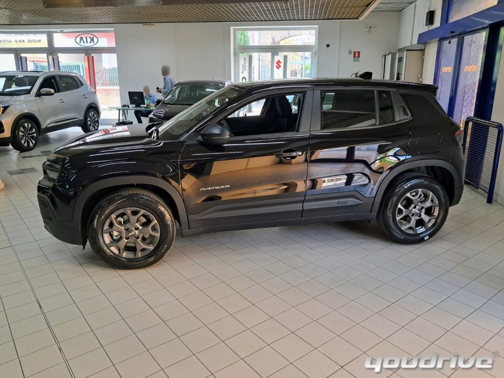JEEP Avenger / 1.2 Turbo 100 CV Longitude KM0 - 3