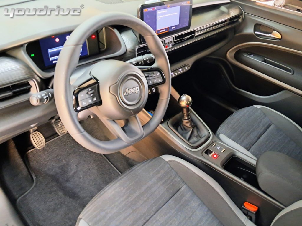 JEEP Avenger / 1.2 Turbo 100 CV Longitude KM0 - 10