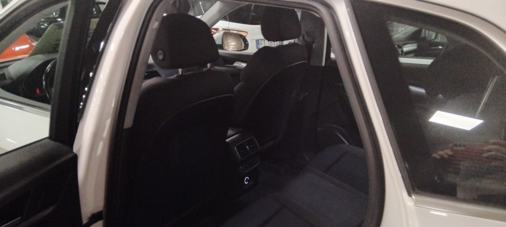 AUDI Q5 2.0 TDI 190 CV quattro S tronic Business Sport - 6