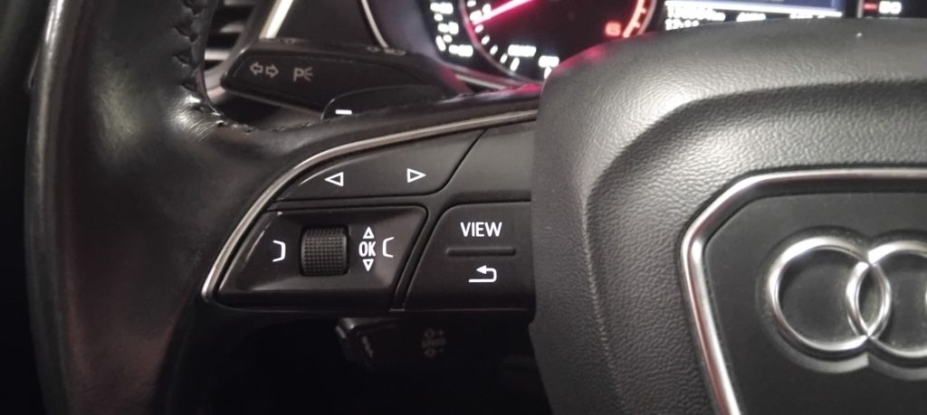 AUDI Q5 2.0 TDI 190 CV quattro S tronic Business Sport - 24