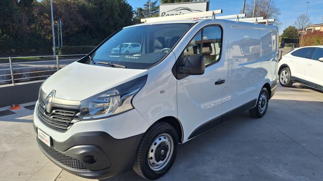RENAULT Trafic Bianco pastello