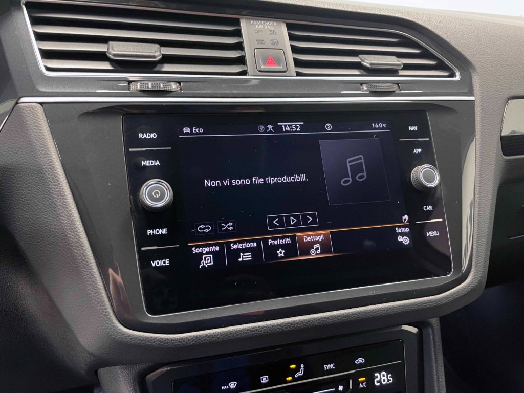 VOLKSWAGEN Tiguan 2.0 TDI 4MOTION DSG 150CV - IVA DEDUCIBILE - 22