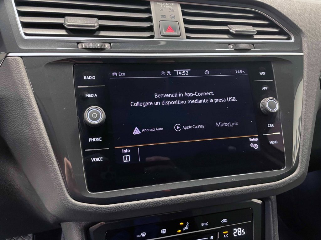 VOLKSWAGEN Tiguan 2.0 TDI 4MOTION DSG 150CV - IVA DEDUCIBILE - 24